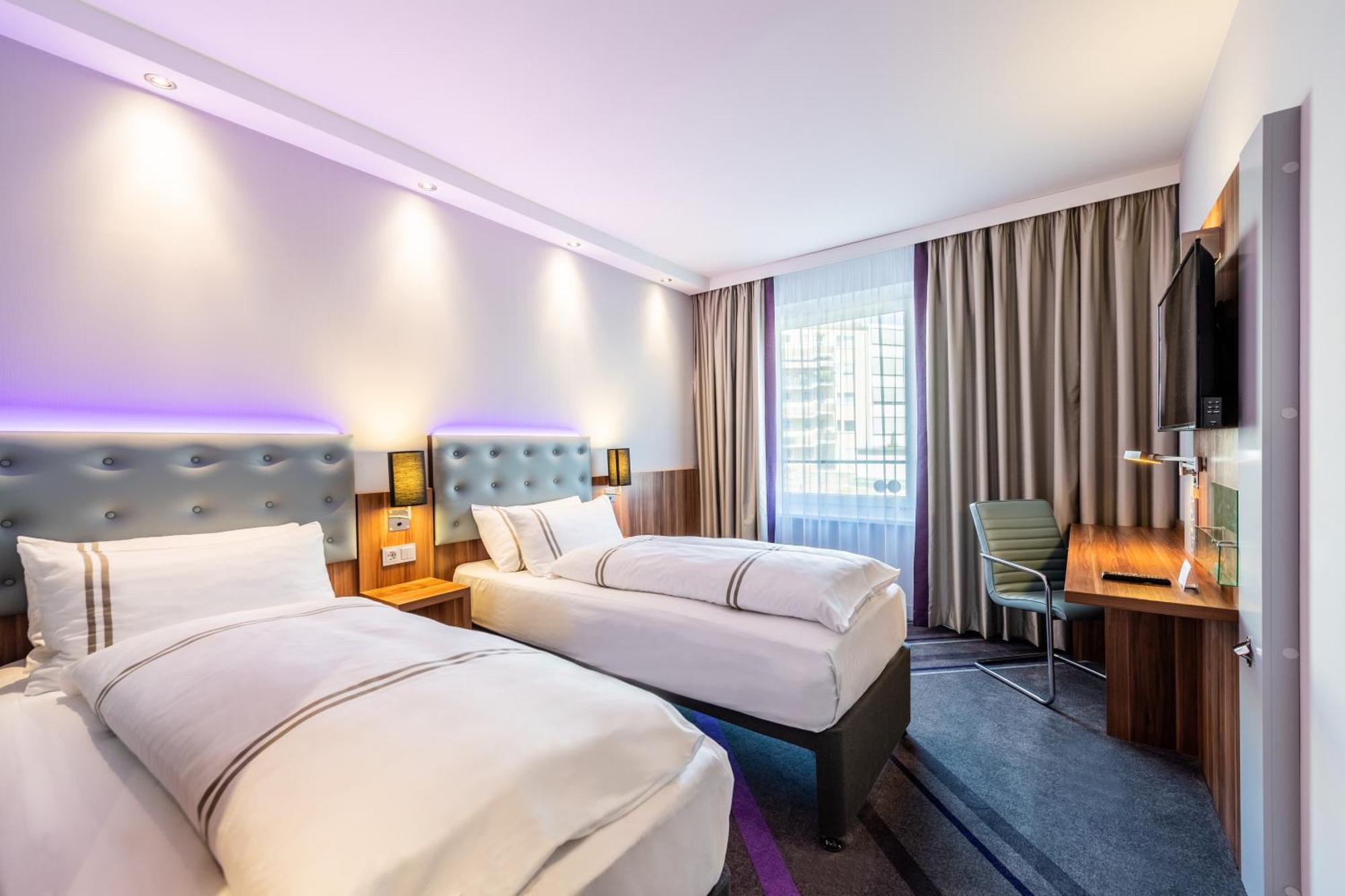 Premier Inn Duesseldorf City Centre Dış mekan fotoğraf